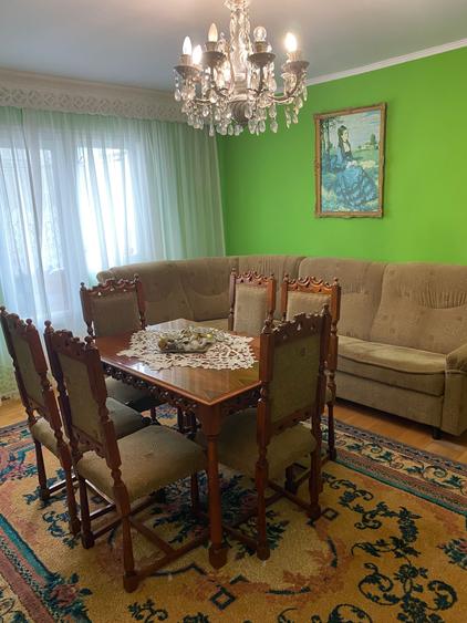 Apartament cu 3 camere decomandat în Central