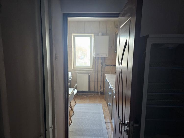 Inchiriez apartament 2 camere Campina - 7