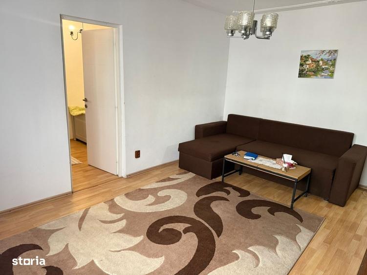 Apartament cu 2 camere semidecomandat în Micro 5