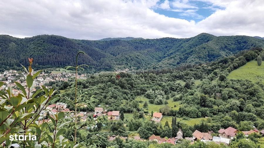 Apartament cu 3 camere, mobilat în Schei