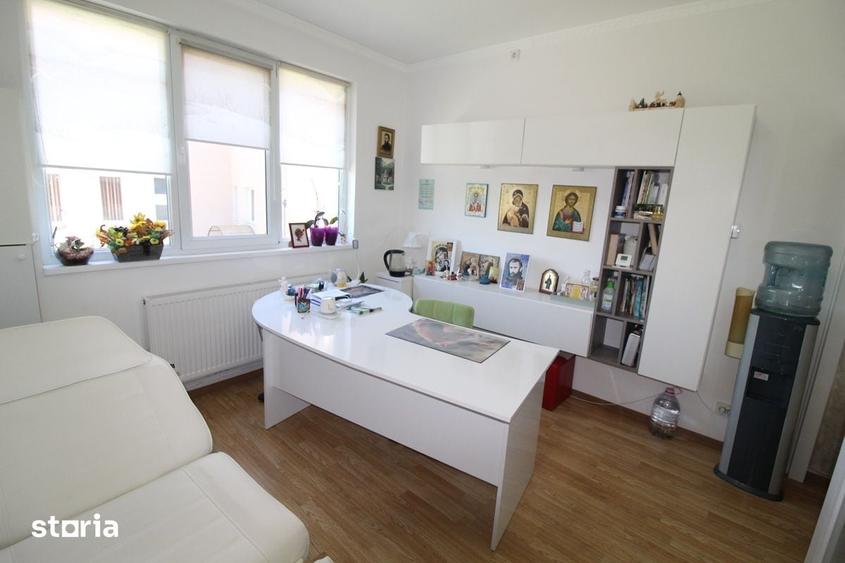 Spațiu comercial, de 40 mp, în Central