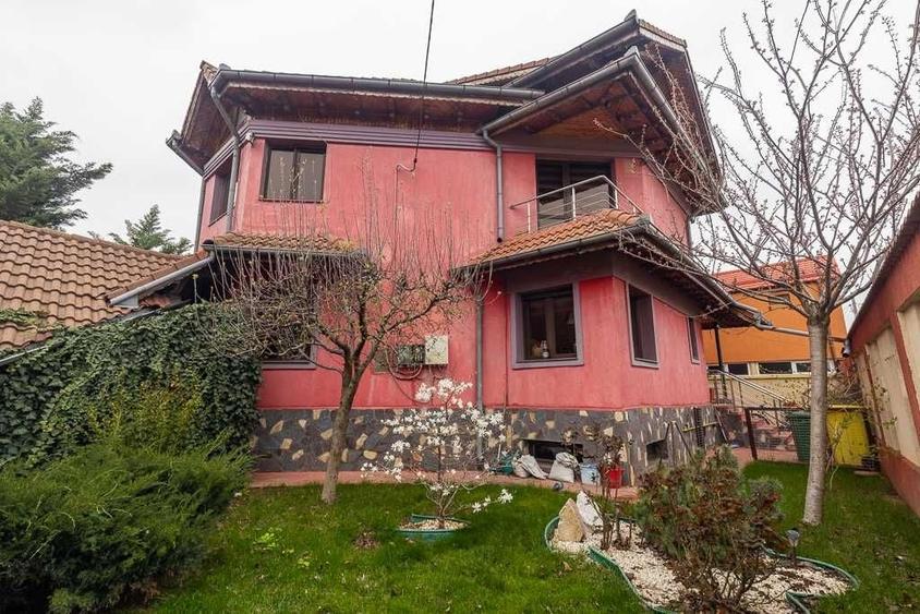 Casă cu 3 camere cu Teren 400 Mp în Voluntari