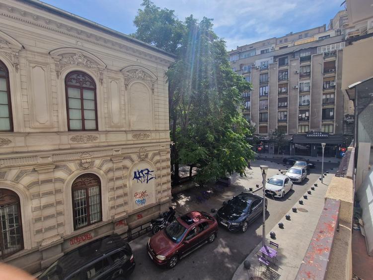 Apartament cu 3 camere decomandat în Universitate