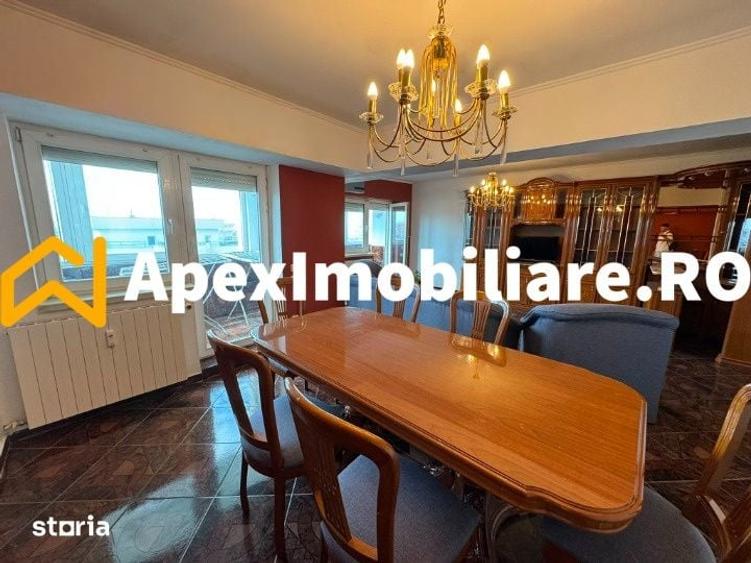 Apartament cu 3 camere decomandat în Centrul Civic