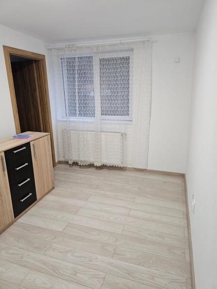 Apartament cu 2 camere semidecomandat în Nădrag