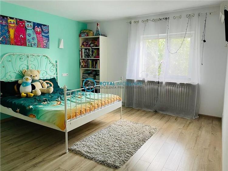 Casă individuală cu 6 camere cu Teren 417 Mp în B-dul București