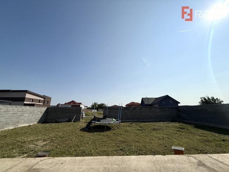 Duplex cu 4 camere cu Canalizare în Dumbrăvița