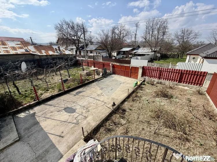 Casă cu 4 camere cu Teren 1300 Mp în Jariștea