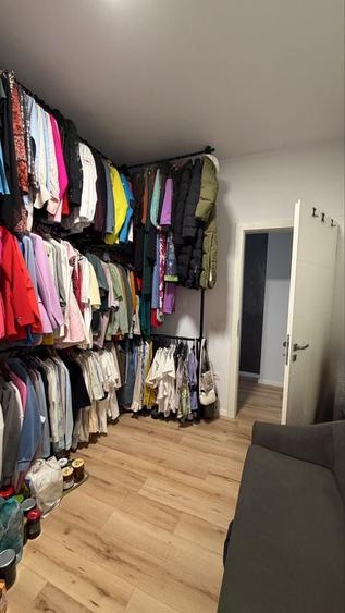 Apartament cu 3 camere decomandat în Giroc