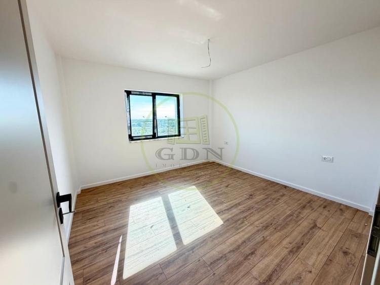 Apartament cu 3 camere decomandat în 1 Mai
