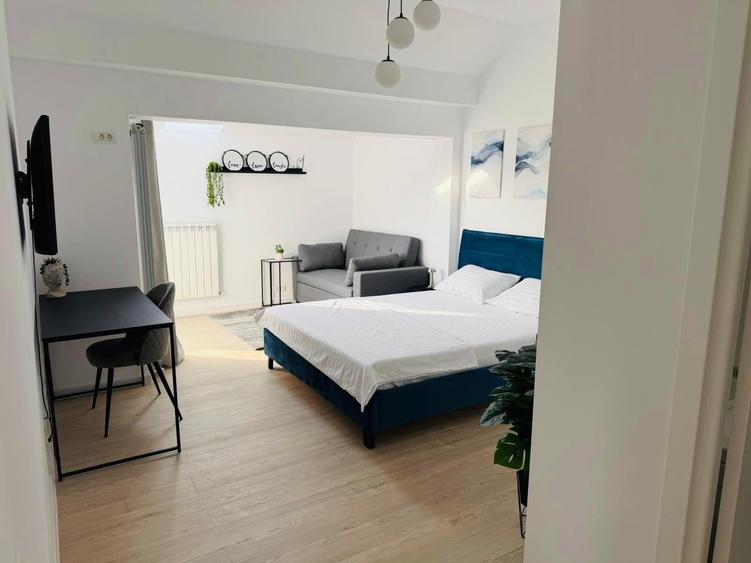 Apartament cu 4 camere decomandat în Cotroceni