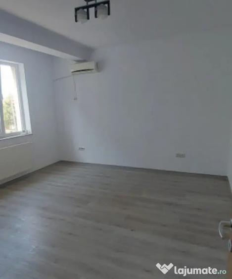Apartament cu 2 camere decomandat în Primo