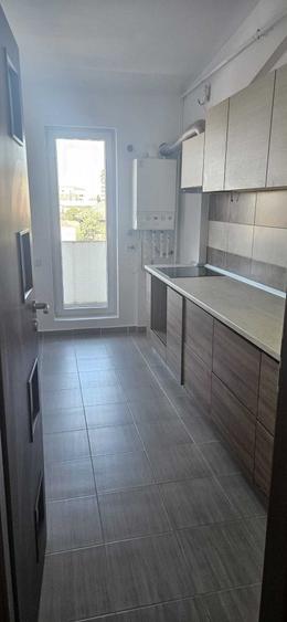 Apartament cu 3 camere decomandat, mobilat în Rahova