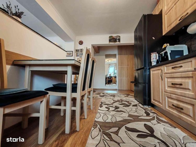 Apartament cu 3 camere decomandat în Decebal