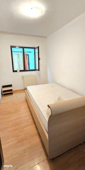 Apartament cu 3 camere decomandat în Mircea cel Bătrân
