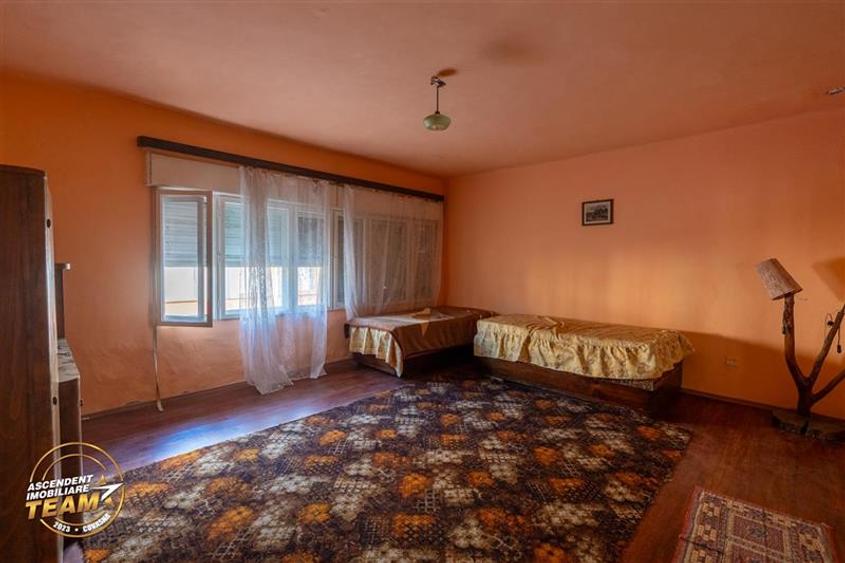 Casă individuală cu 2 camere cu Canalizare în Central