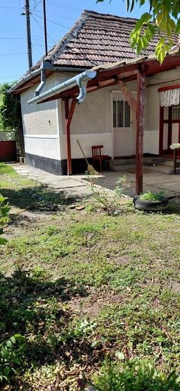 Casă cu 4 camere în Suplac