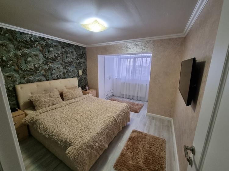 Apartament cu 3 camere decomandat în Central