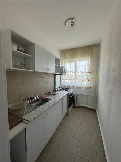 Apartament cu 2 camere semidecomandat în Rogerius