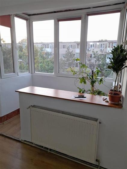 Apartament cu 3 camere semidecomandat în Dacia