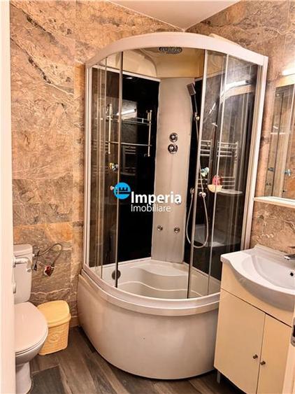 Apartament cu 4 camere decomandat, mobilat în Breazu