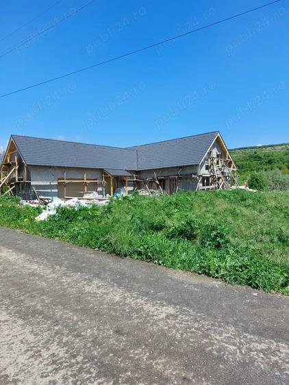 Teren de 2170 mp, în Morău