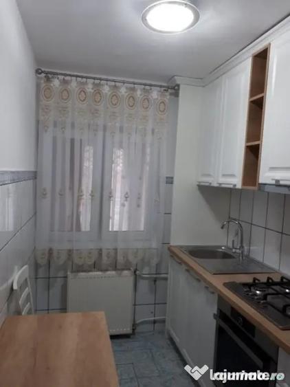 Garsonieră decomandată în Buziașului