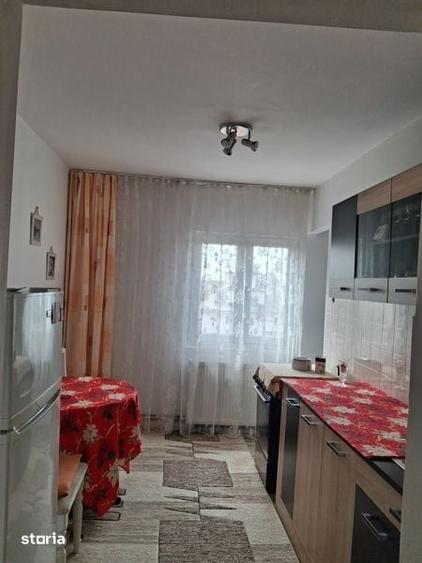 Apartament cu 2 camere semidecomandat în Lazuri
