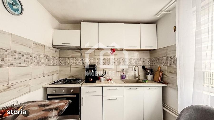 Casă cu 3 camere în Juc-Herghelie