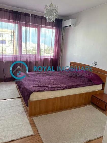 Royal Imobiliare - Vanzare Apartament zona Vest - 3