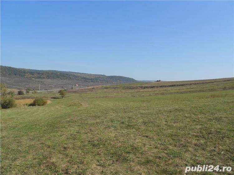 Teren de 3000 mp, în Rădaia