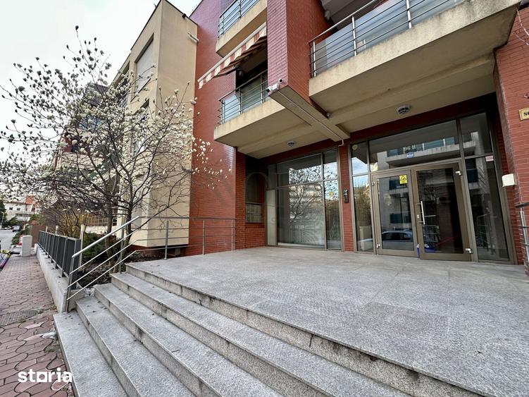 Apartament cu 3 camere în Herăstrău