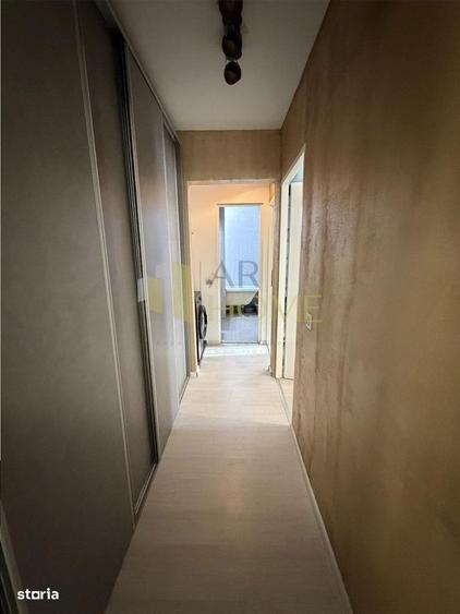 Apartament 3 camere, decomandat, Ploiesti, Democratiei Bd. Castanilor - 15