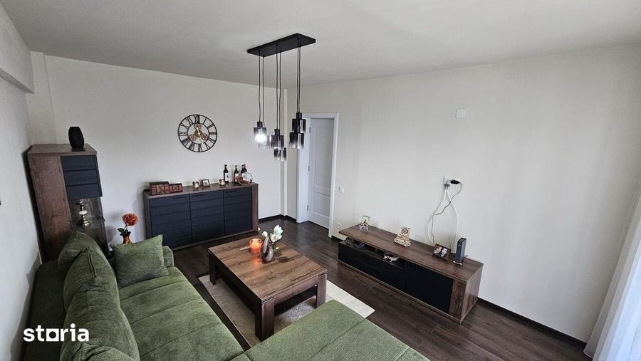 Apartament cu 2 camere decomandat în Democrației