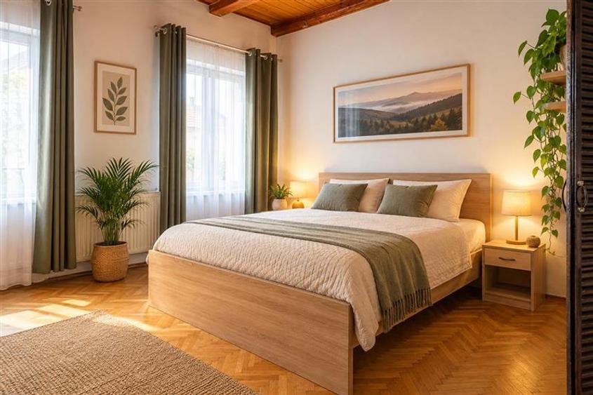 Apartament cu 7 camere semidecomandat, mobilat în Centrul Istoric