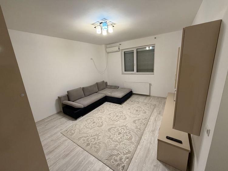 Apartament cu 3 camere decomandat în Chiajna