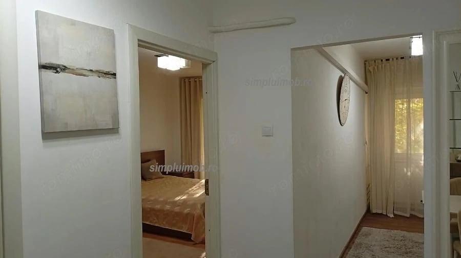 Garsonieră decomandată, mobilată în Tei