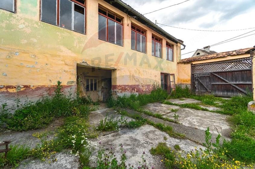 Casă cu Teren 1044 Mp în Jibert
