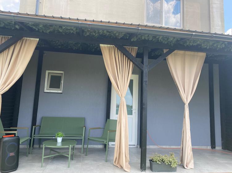 Casă cu 3 camere în Sânandrei