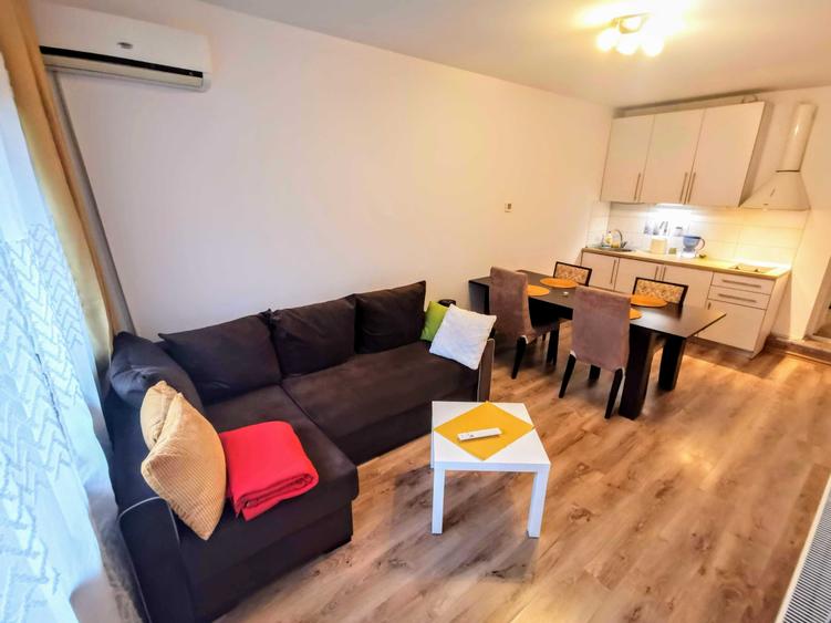 Casă cu 2 camere decomandat cu Teren 120 Mp în Sud