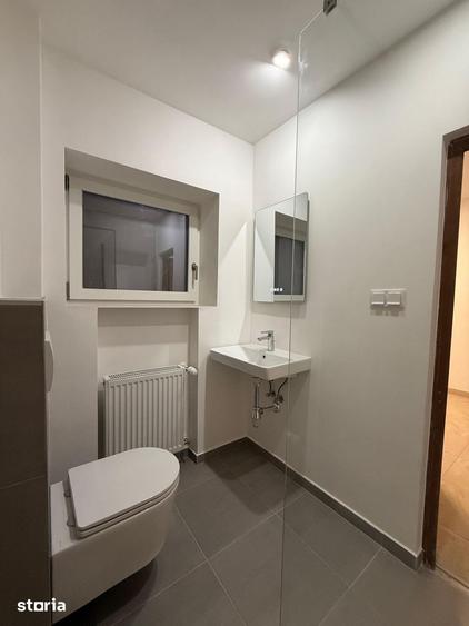Apartament cu 3 camere în Rosetti