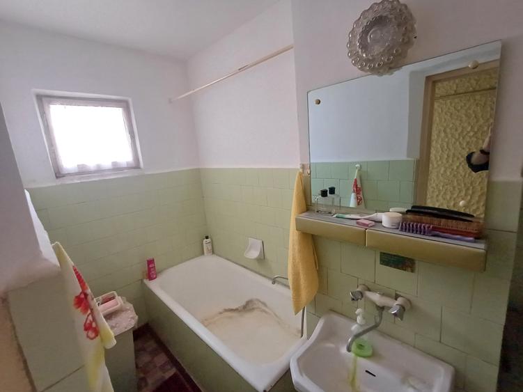 Apartament cu 3 camere decomandat în Gării