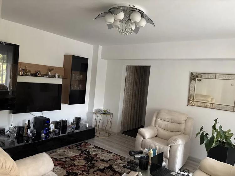Apartament cu 2 camere decomandat, mobilat în Aviației