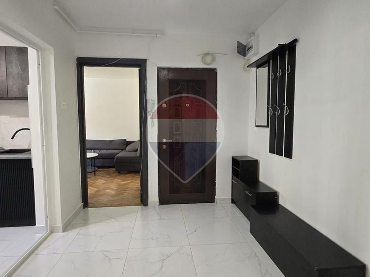 Apartament cu 2 camere decomandat, mobilat în Sebastian