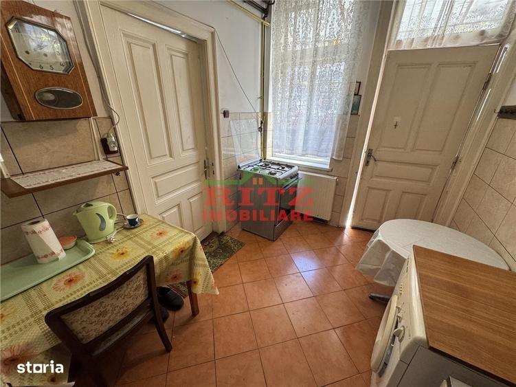 Casă cu 4 camere cu Teren 211 Mp în Orașul de Jos