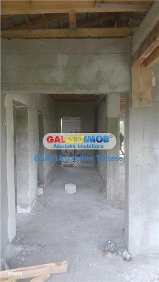 Casă cu 3 camere în Băbana