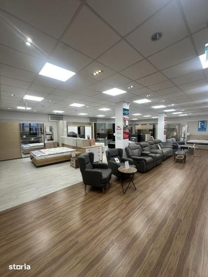 Spațiu comercial, de 275 mp, în Centura