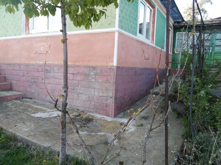 Casă cu 4 camere în Deleni