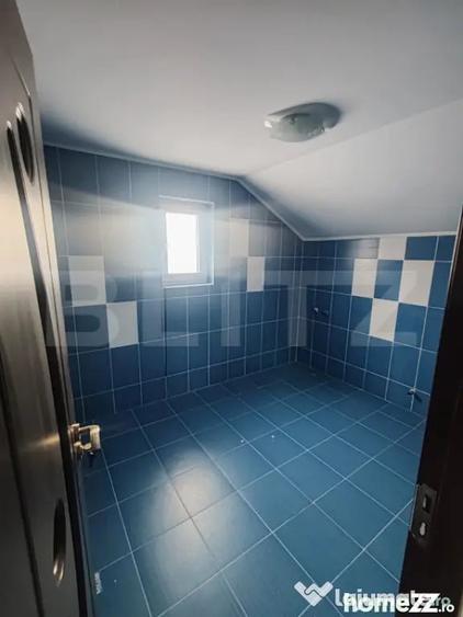Casă cu 7 camere cu Teren 603 Mp în Central