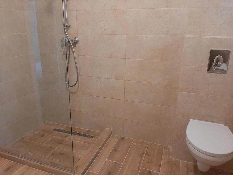 Casă cu Teren 370 Mp în Valea Mare